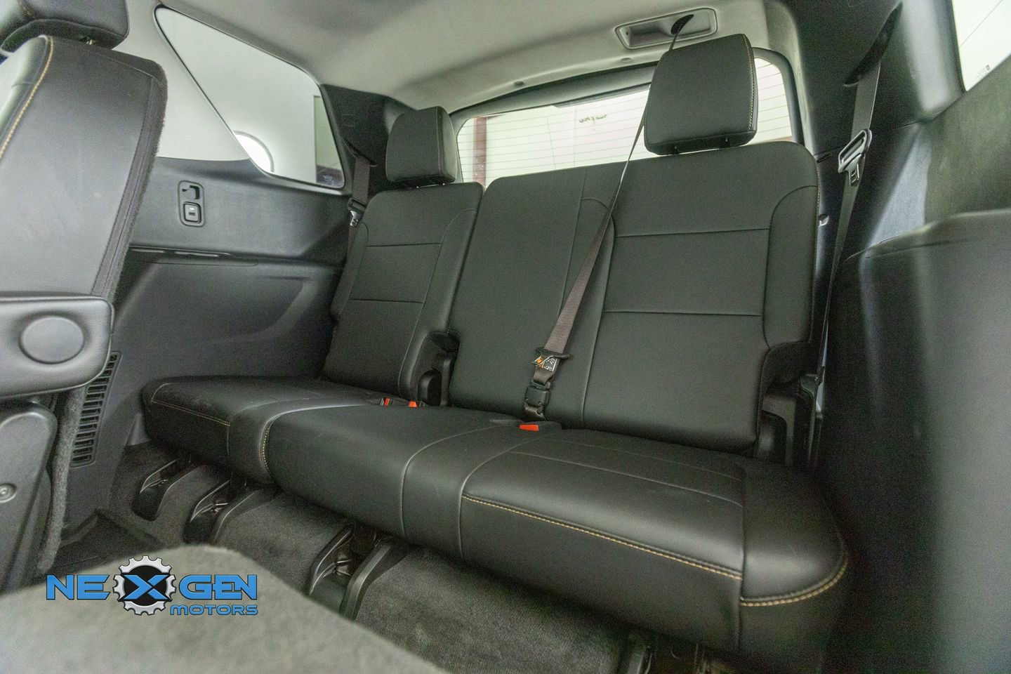 Used 2020 Chevrolet Traverse Premier w/ Redline Edition image 27