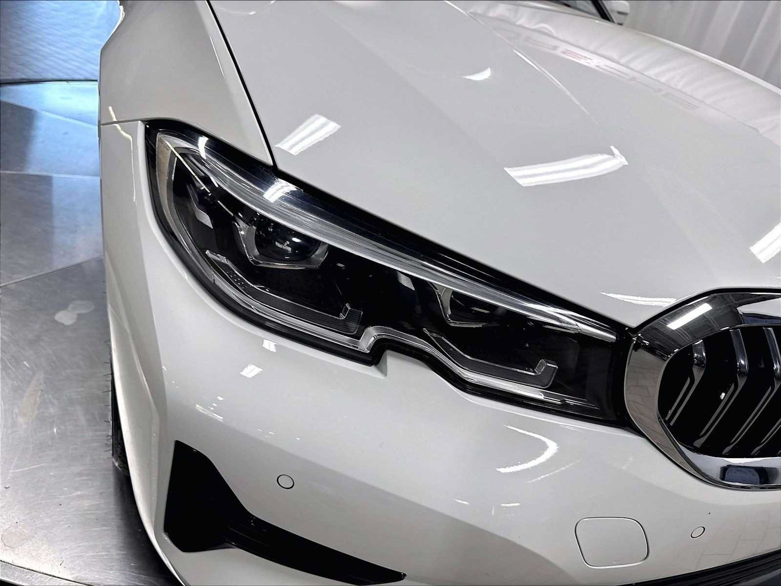 Used 2022 BMW 330i Sedan w/ Premium Package RWD image 15