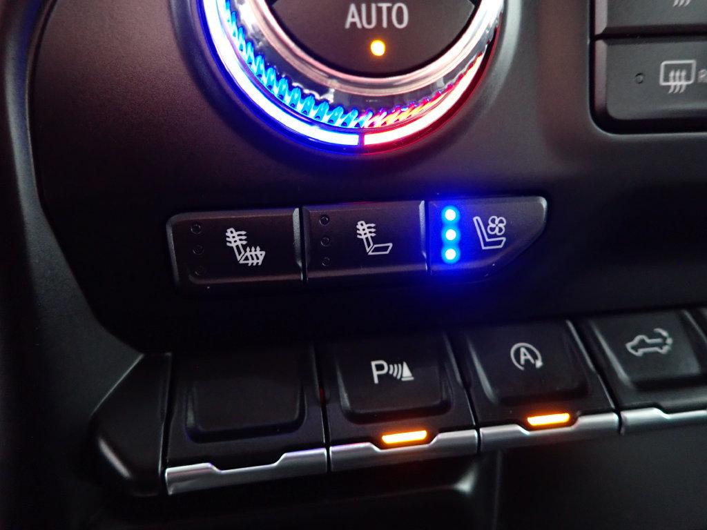 Used 2019 GMC Sierra 1500 SLT w/ SLT Convenience Package AWD/4WD image 7