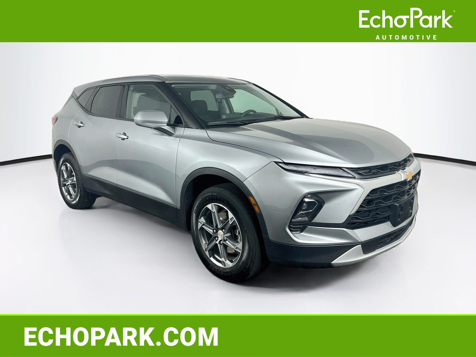 Used 2025 Chevrolet Blazer LT FWD image 1