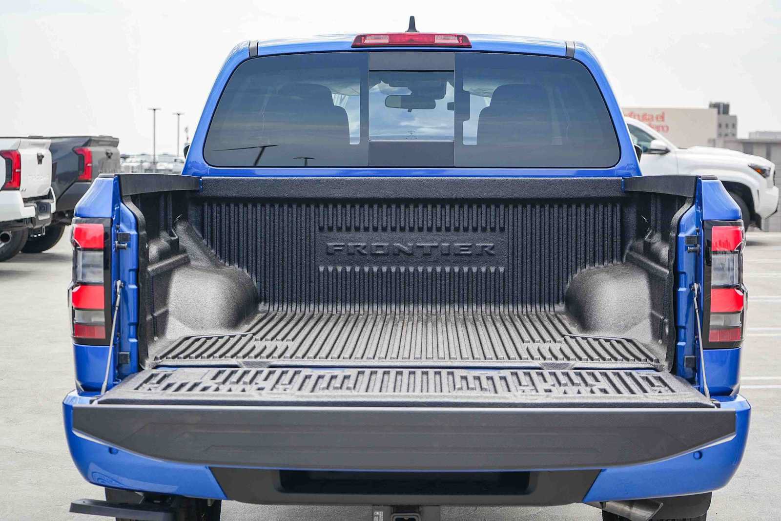 New 2026 Nissan Frontier SV w/ Tow Package AWD/4WD image 12