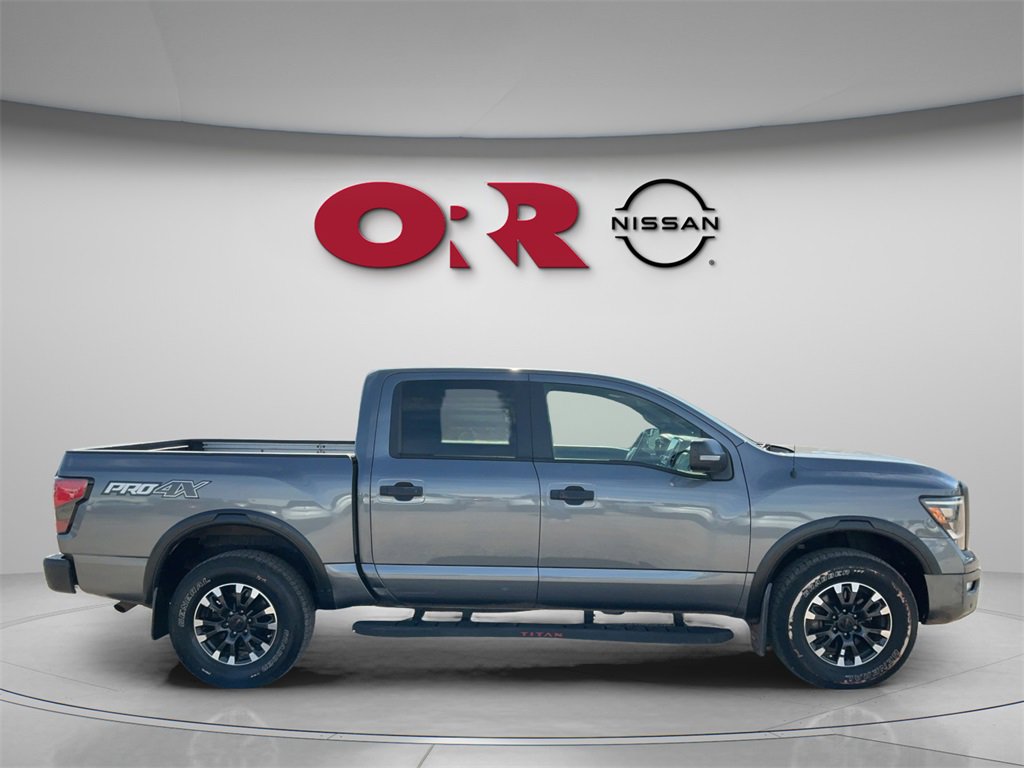 Used 2020 Nissan Titan PRO-4X w/ Pro-4x Convenience Package image 4
