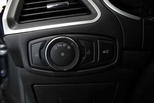 Used 2015 Ford Edge SEL w/ Equipment Group 201A image 18