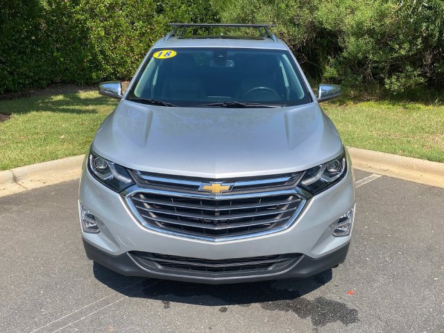 Used 2018 Chevrolet Equinox Premier FWD image 2