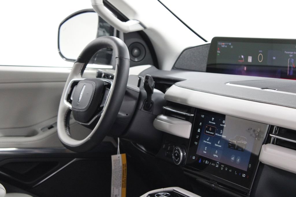 New 2026 Lincoln Navigator Reserve AWD/4WD image 32