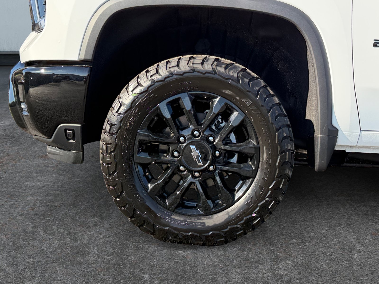 New 2026 Chevrolet Silverado 2500 LTZ w/ LTZ Plus Package AWD/4WD image 9
