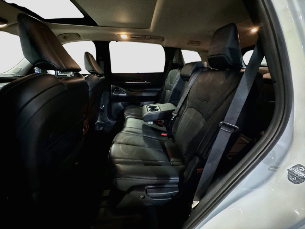 Certified 2023 INFINITI QX60 Sensory w/ Cargo Package AWD/4WD image 27