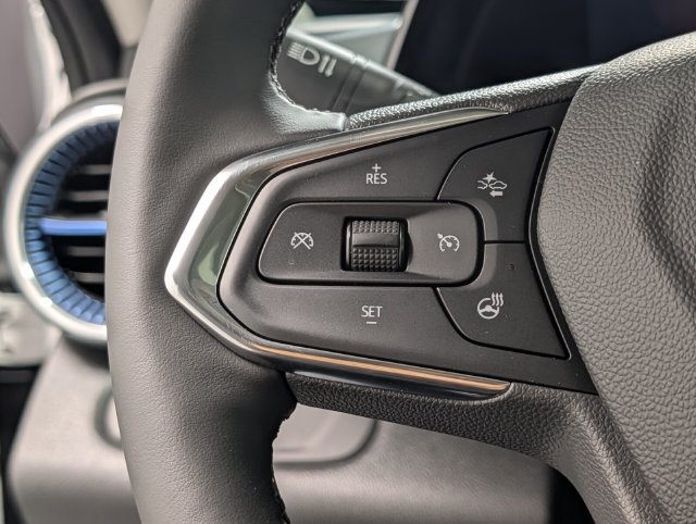 New 2026 Chevrolet Trax LT w/ Sunroof Package FWD image 18