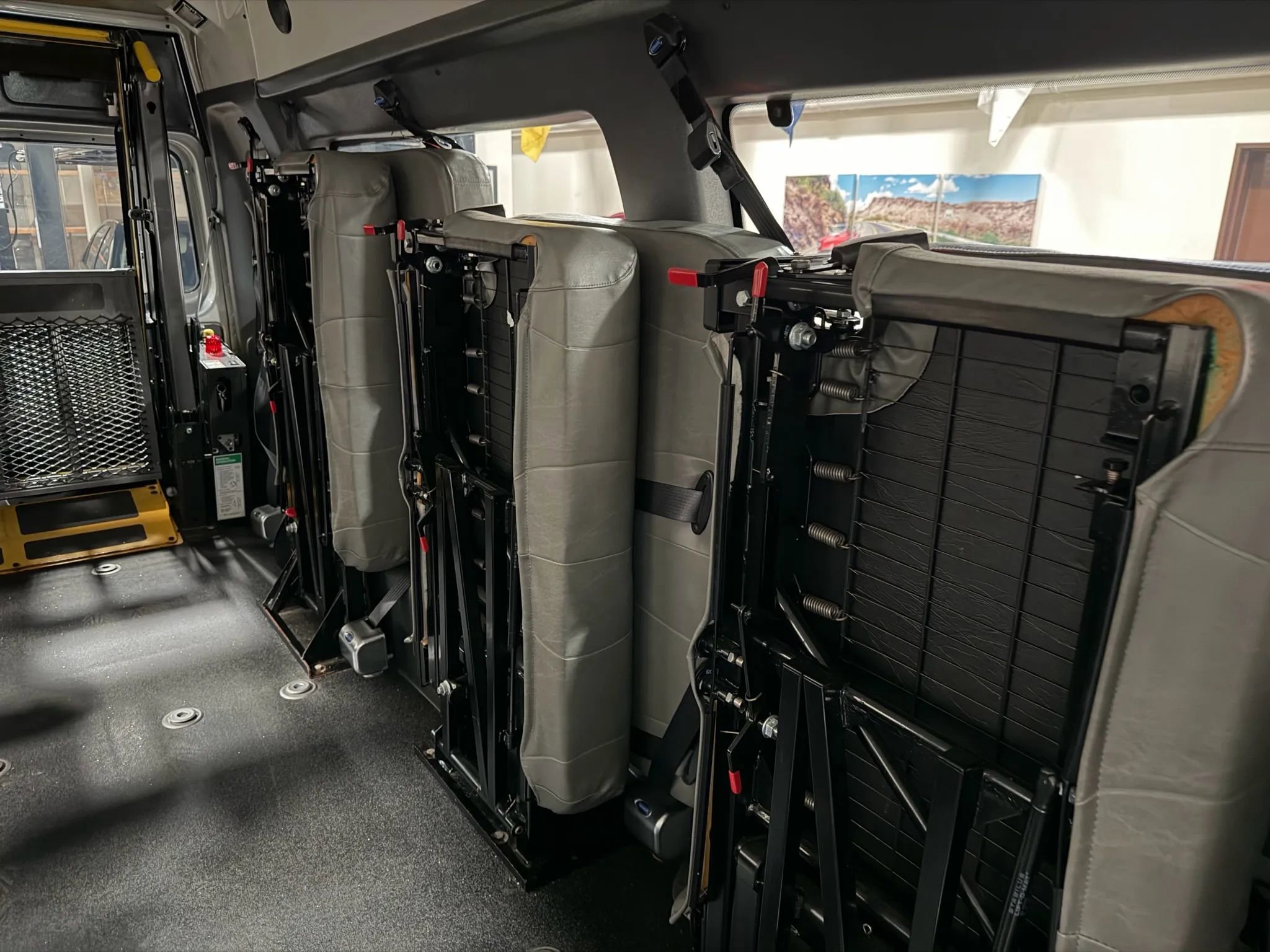 Used 2014 Ford E-250 and Econoline 250 Extended w/ Power Group image 65