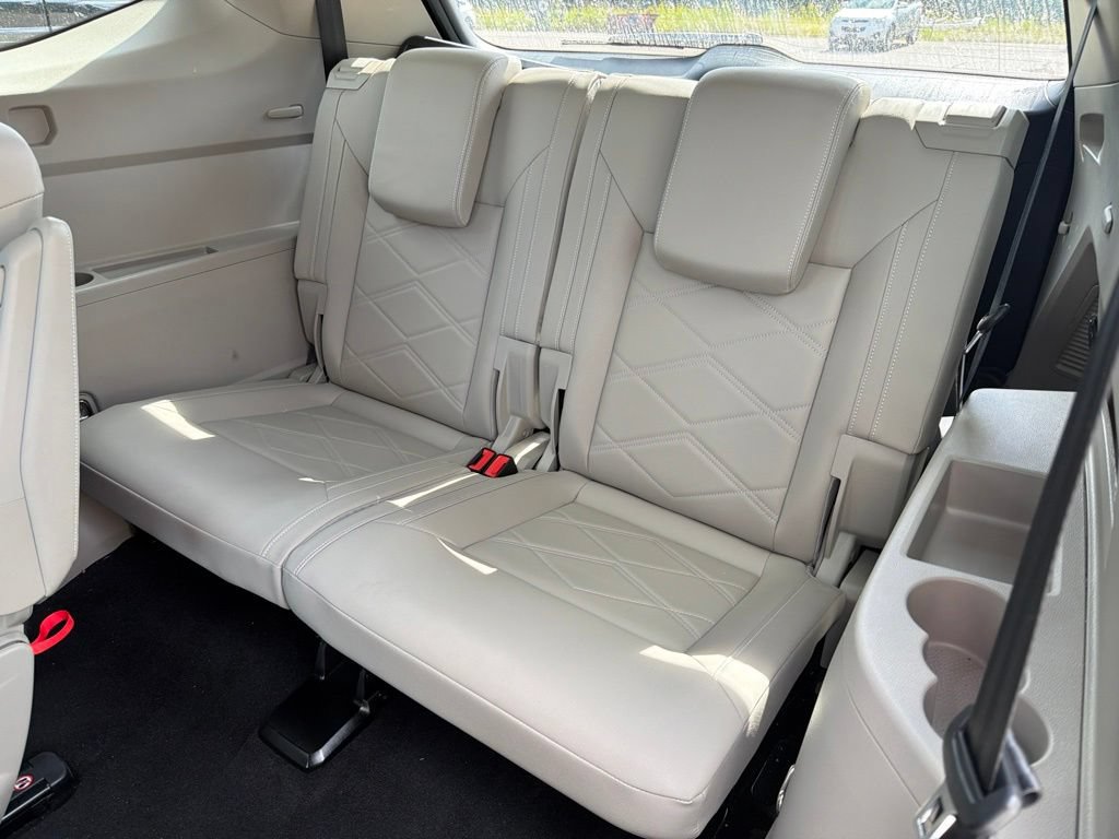 Used 2025 Volkswagen Atlas SE AWD/4WD image 10