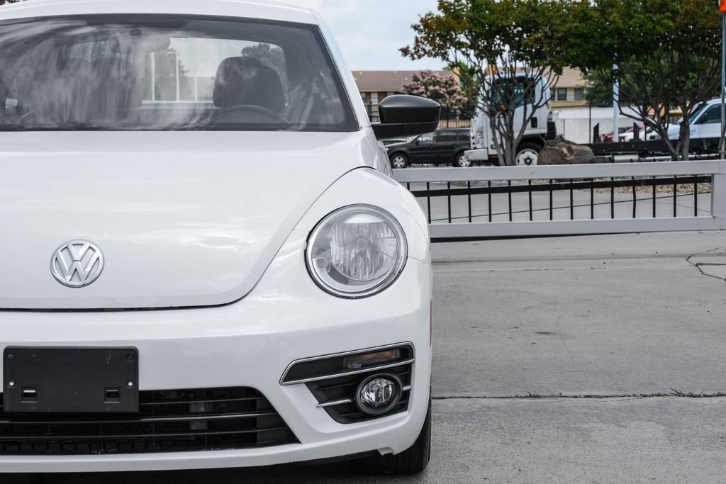 Used 2018 Volkswagen Beetle 2.0T S FWD image 39