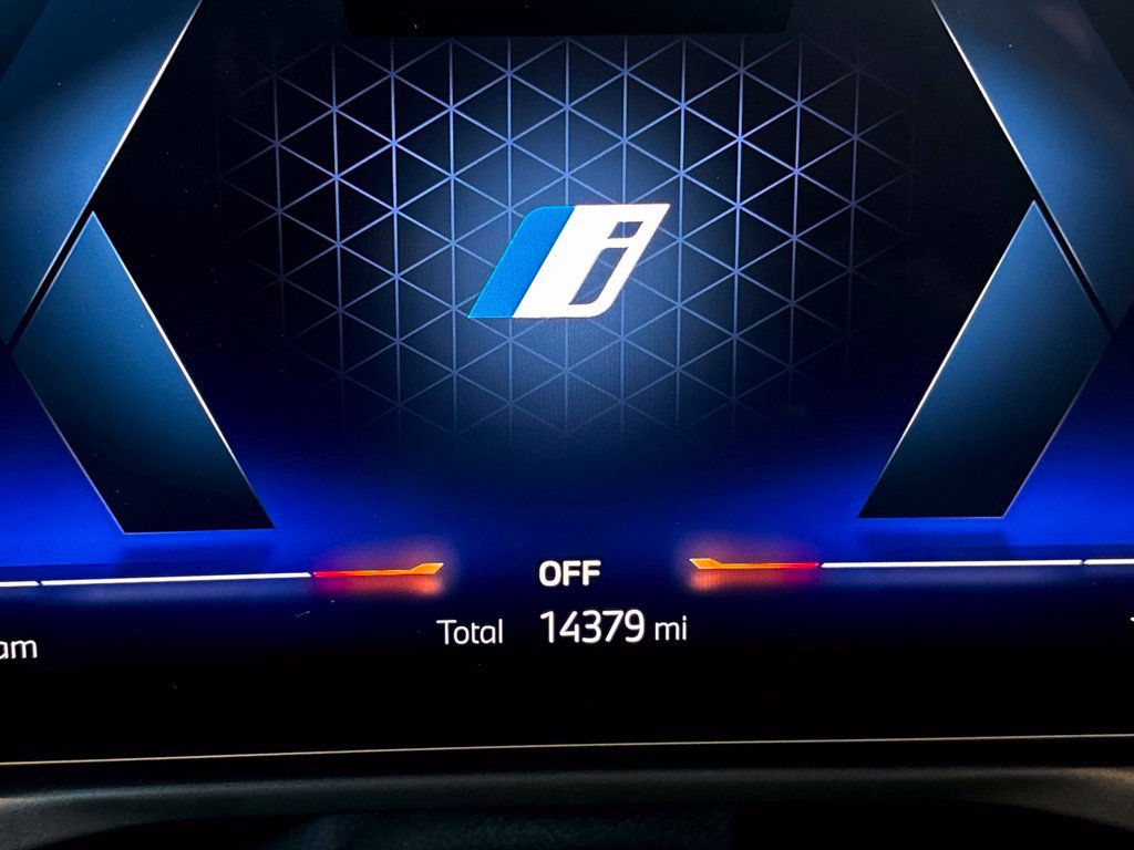 Used 2023 BMW i4 eDrive40 w/ Premium Package RWD image 34