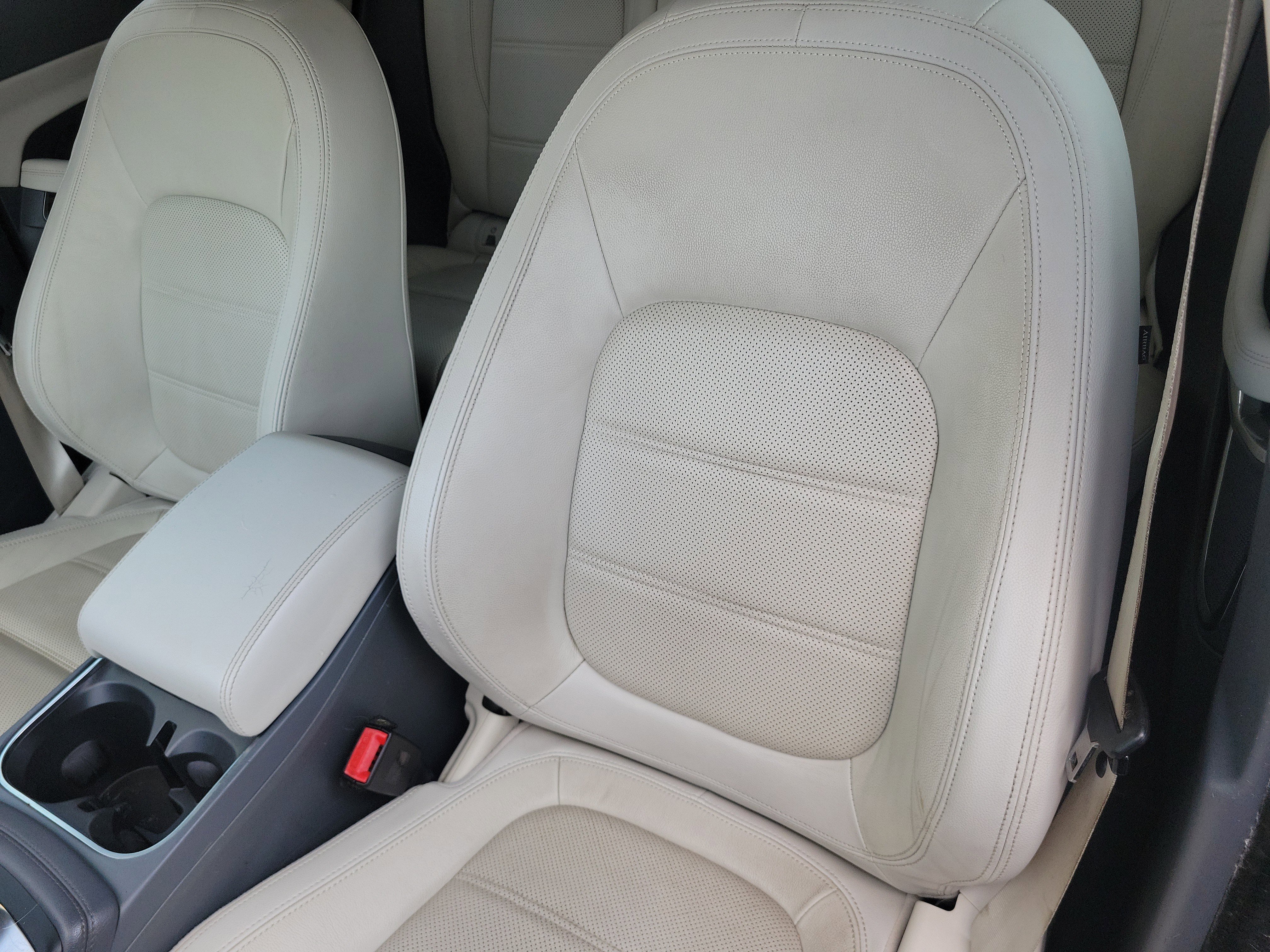 Used 2019 Jaguar E-PACE S AWD/4WD image 11