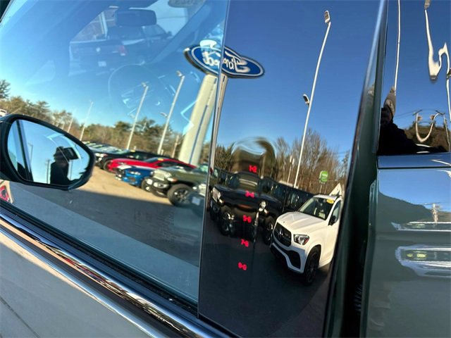 Used 2025 Ford Expedition Tremor image 8