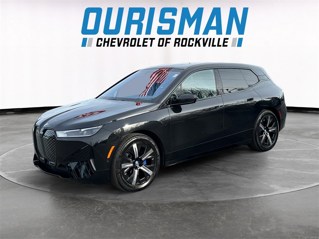 Used 2023 BMW iX xDrive50 w/ Premium Package image 2