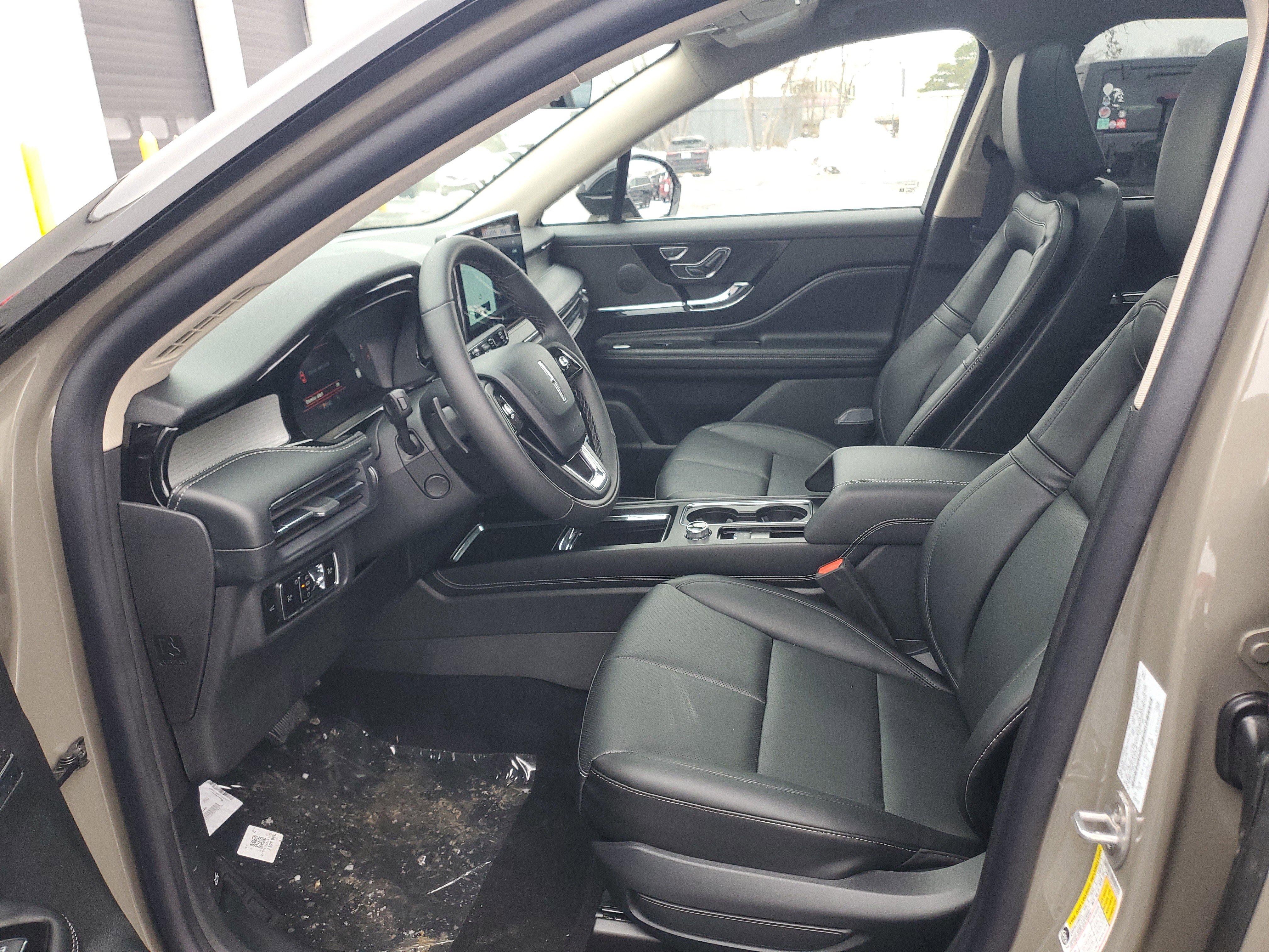 New 2026 Lincoln Corsair Premiere image 12