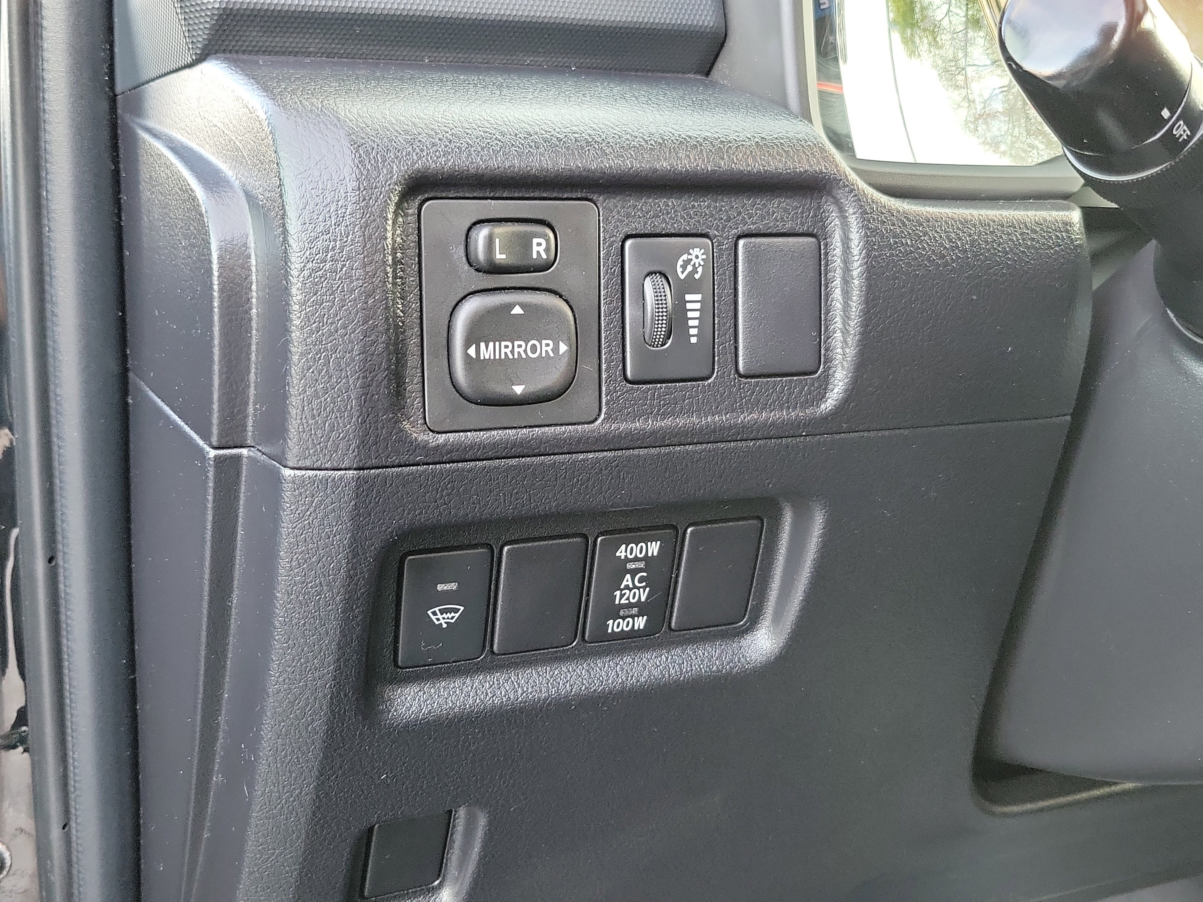 Used 2015 Toyota 4Runner Trail Premium AWD/4WD image 18