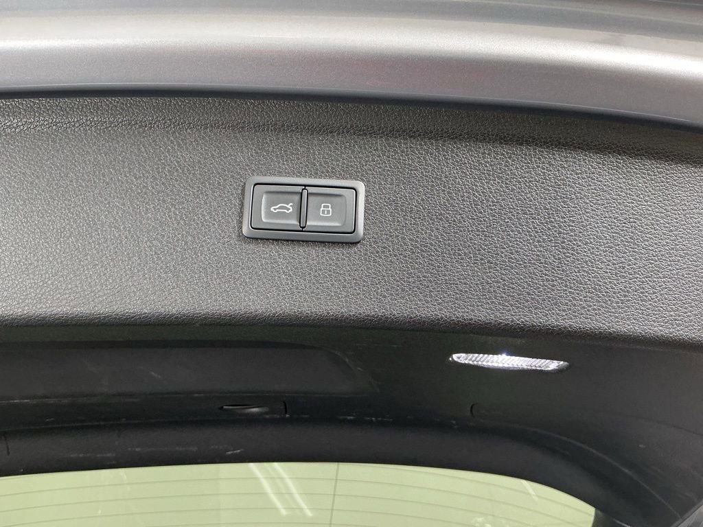 Used 2023 Audi Q5 2.0T Premium Plus AWD/4WD image 30