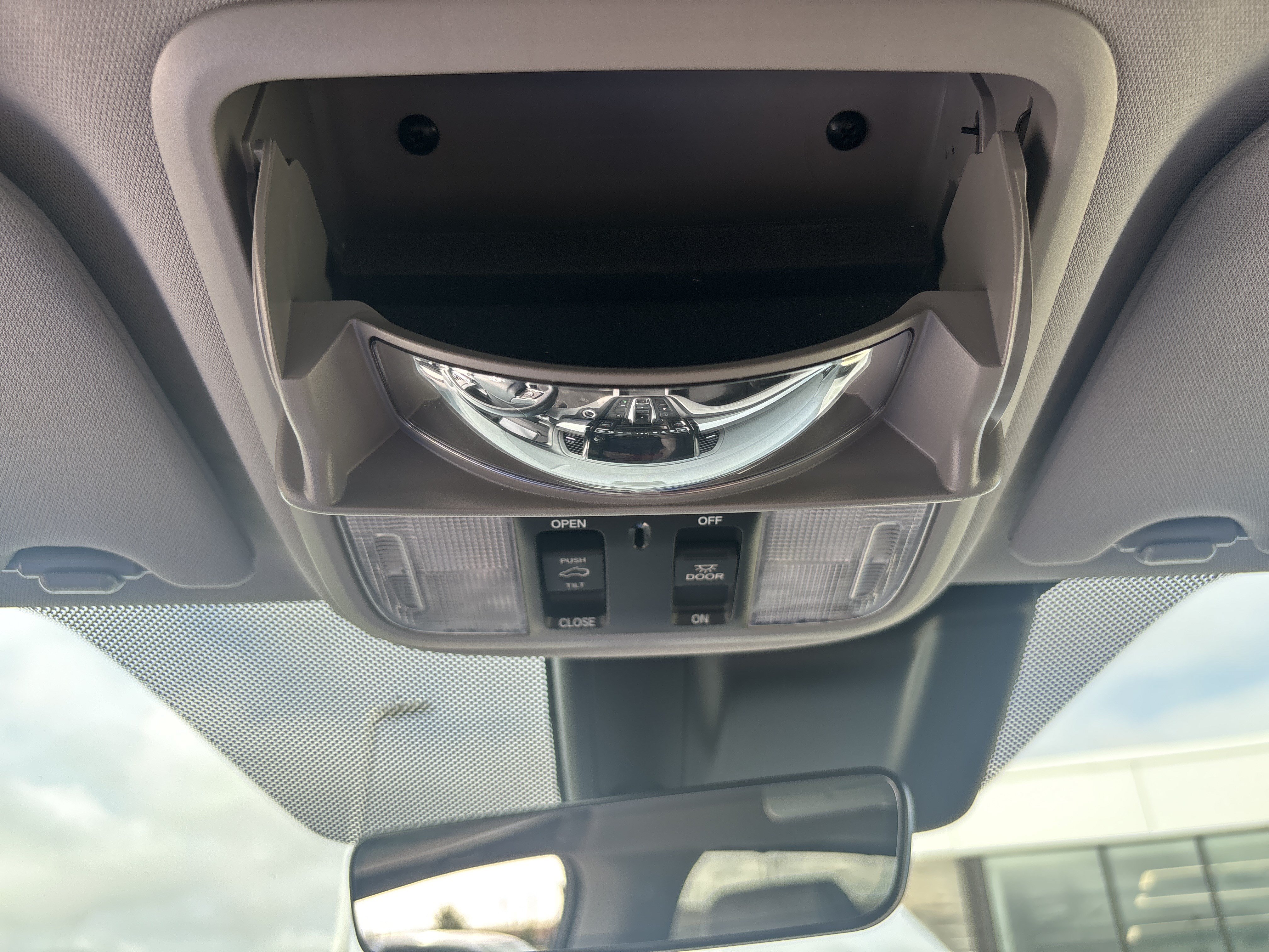 Certified 2018 Honda Odyssey EX-L image 18