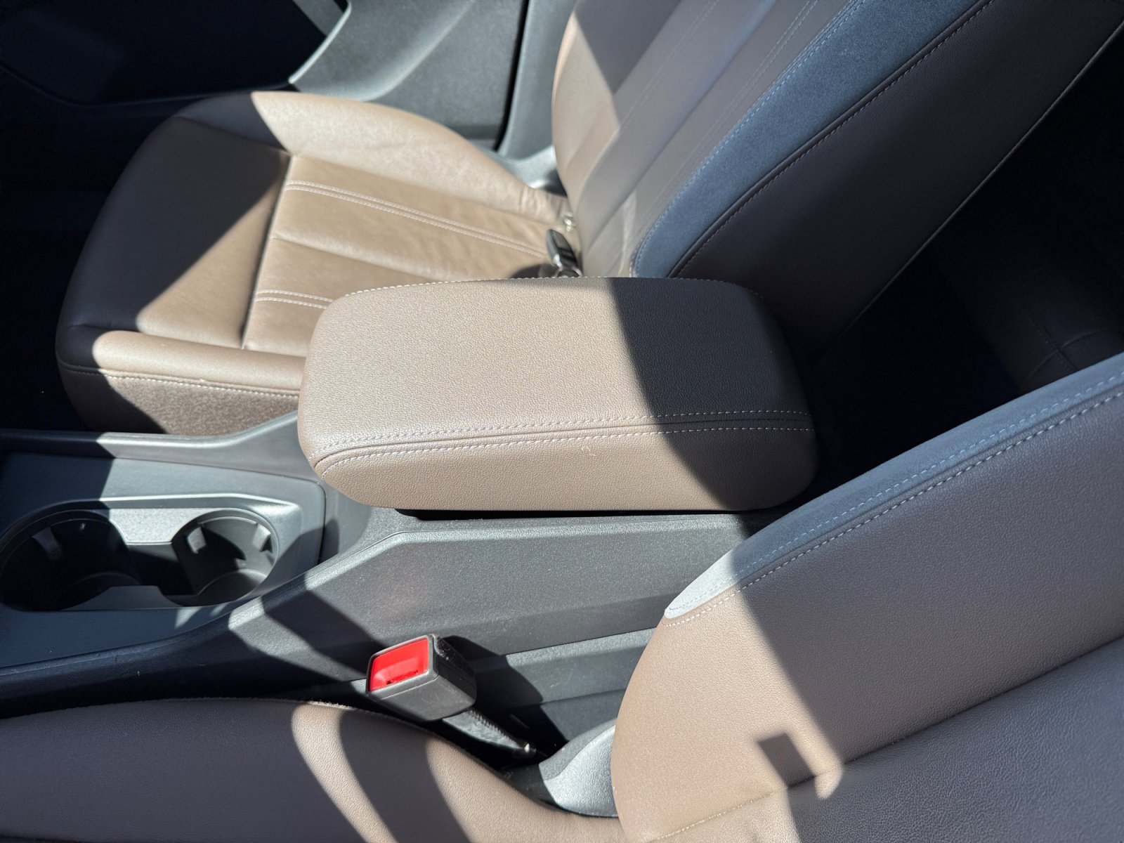 Used 2023 Audi Q4 e-tron Prestige image 14