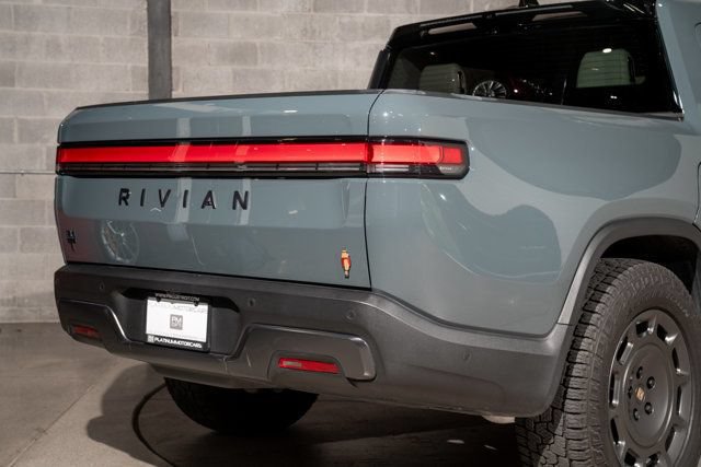 Used 2026 Rivian R1T Premium AWD/4WD image 12