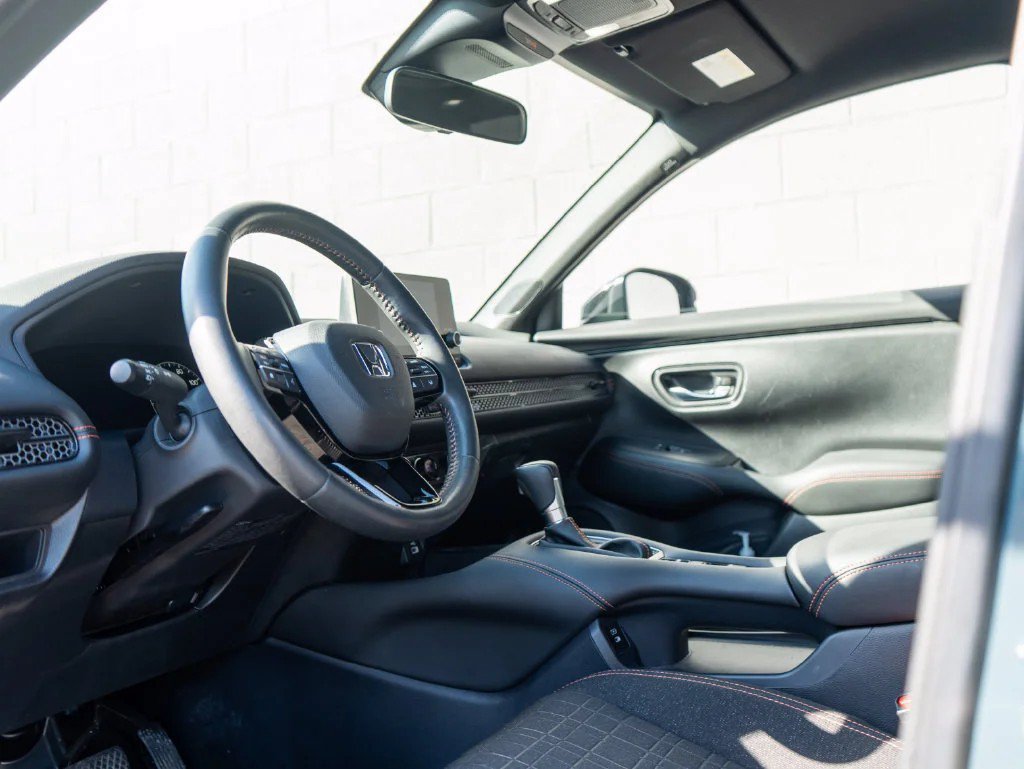 Used 2024 Honda HR-V Sport image 4