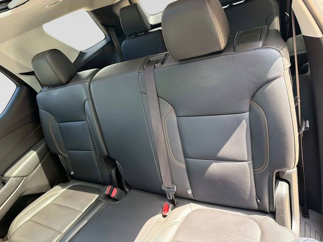 Used 2020 Chevrolet Traverse LT w/ LT Premium Package AWD/4WD image 13