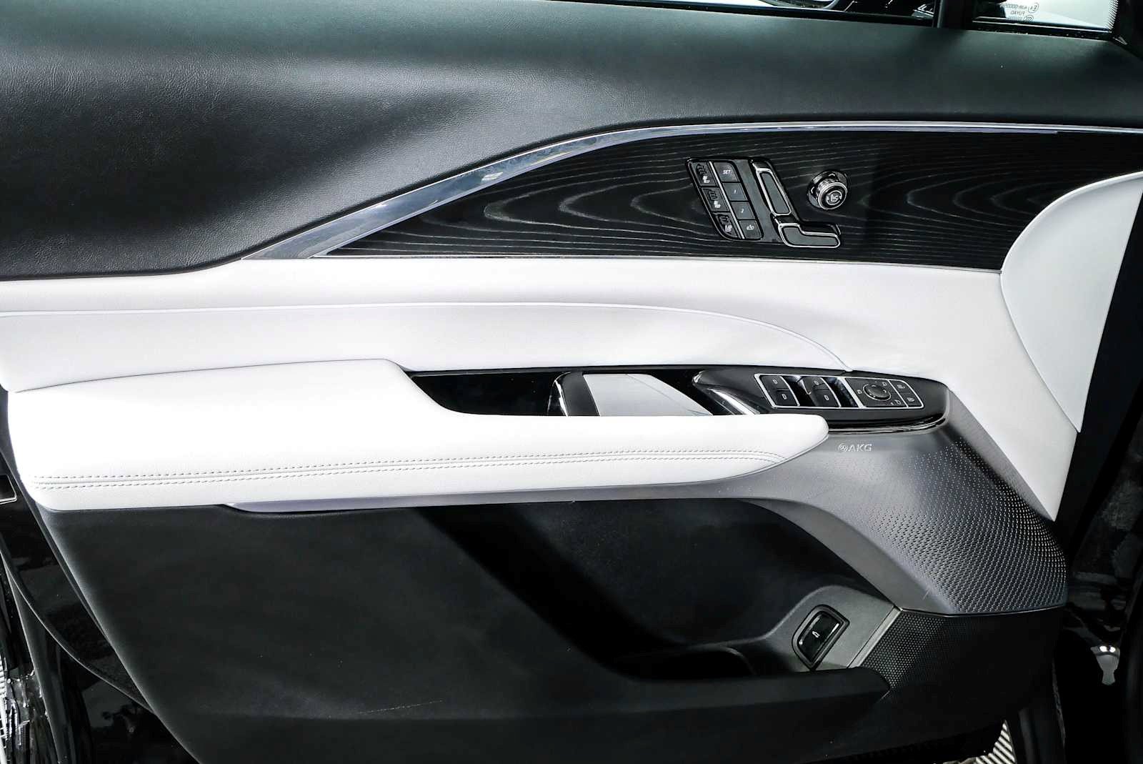 Certified 2024 Cadillac Lyriq Sport RWD image 8