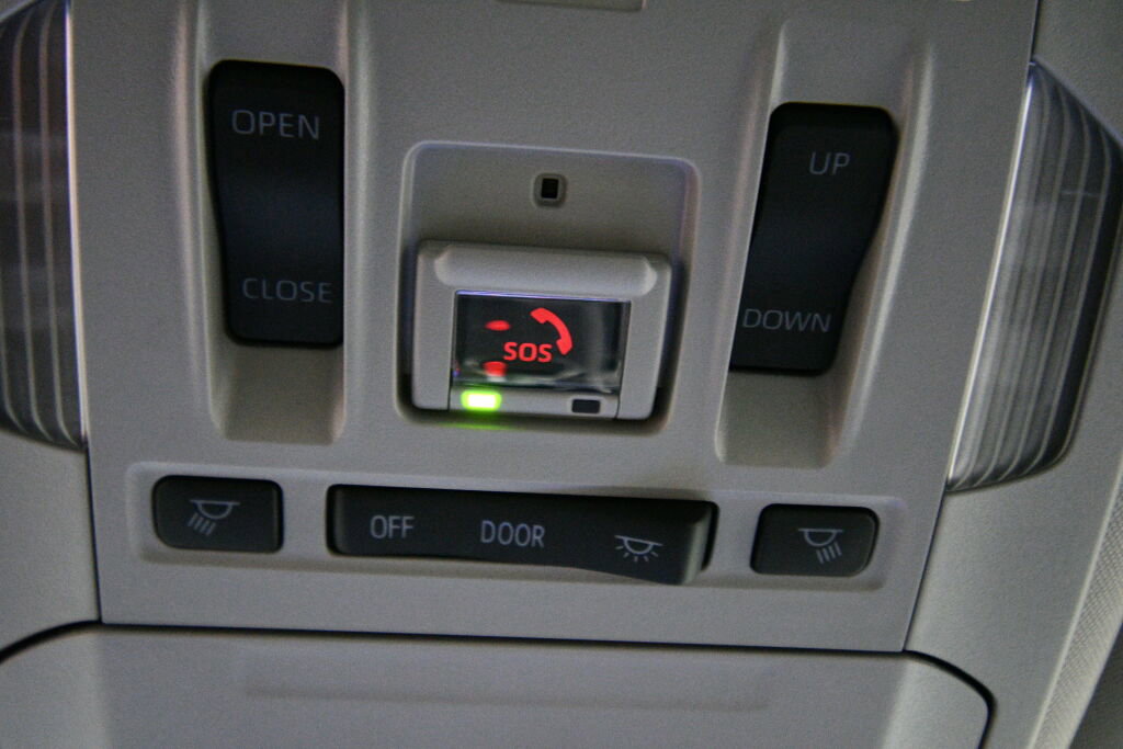 Certified 2023 Toyota Highlander XLE image 18