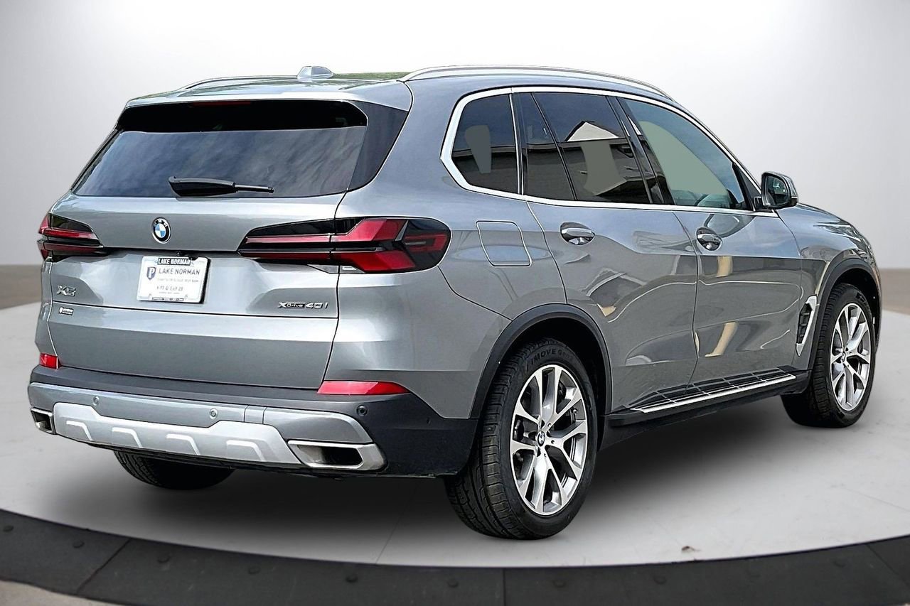 Used 2024 BMW X5 xDrive40i AWD/4WD image 9