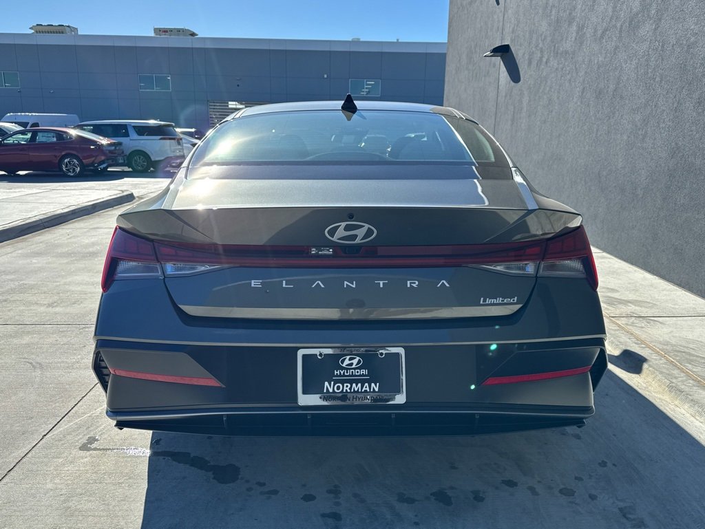 New 2026 Hyundai Elantra Limited image 23
