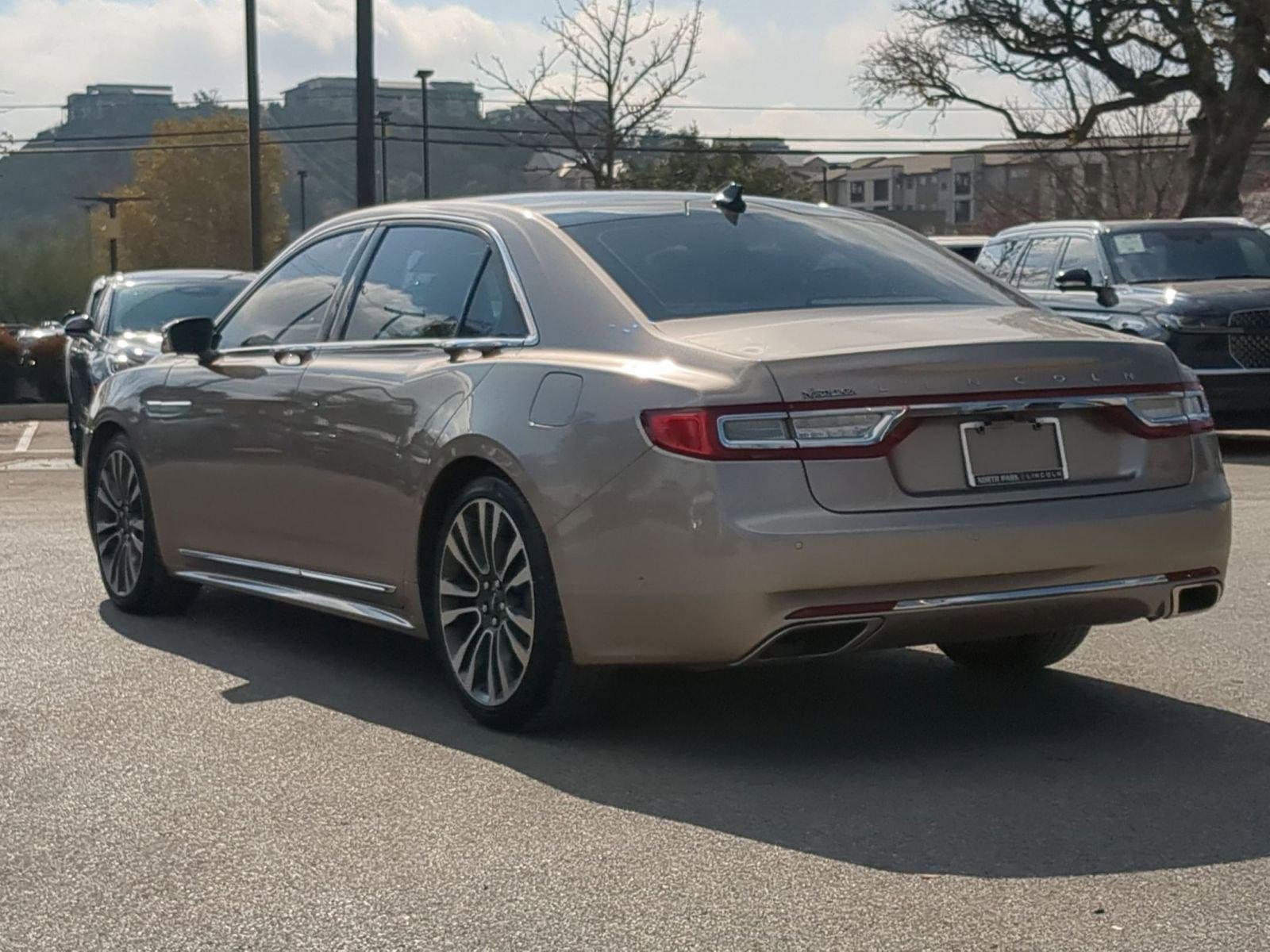 Used 2019 Lincoln Continental Reserve image 5