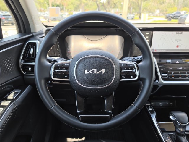Used 2022 Kia Sorento SX AWD/4WD image 16