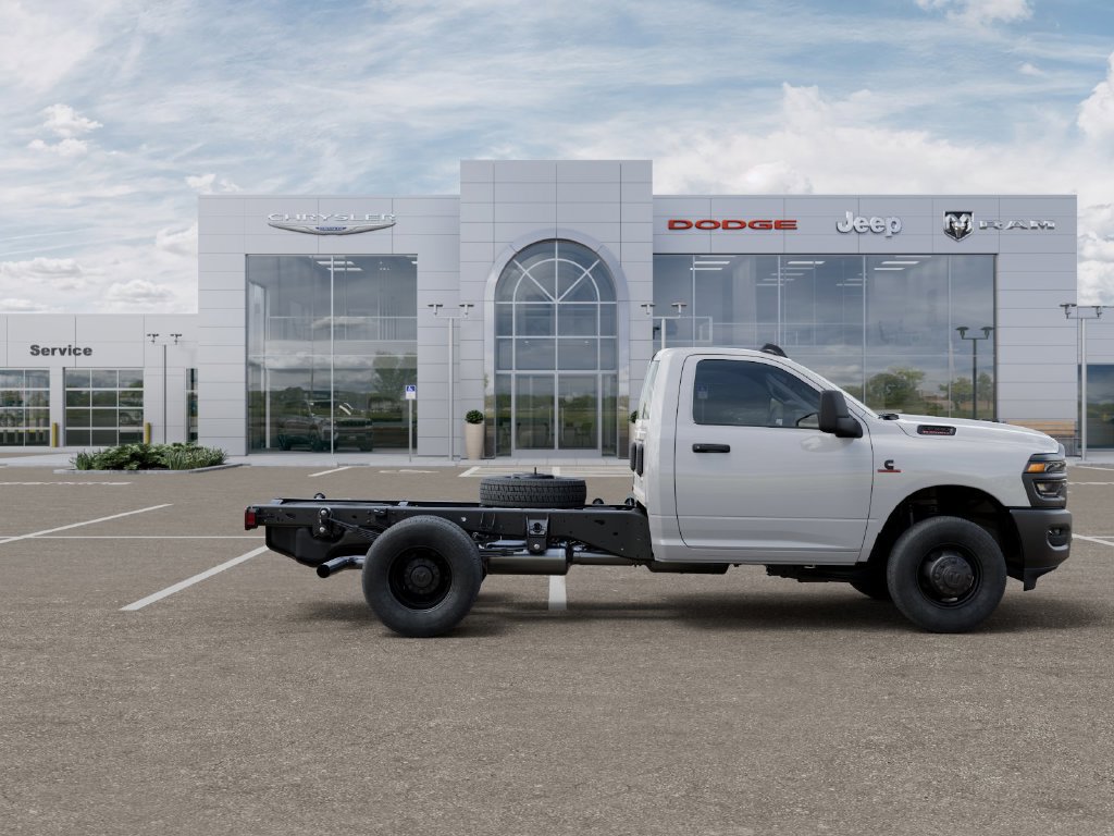 New 2026 RAM 3500 Tradesman AWD/4WD image 21
