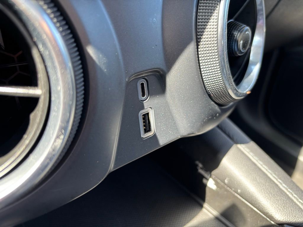 Used 2021 Chevrolet Blazer LT w/ Sound & Technology Package FWD image 30