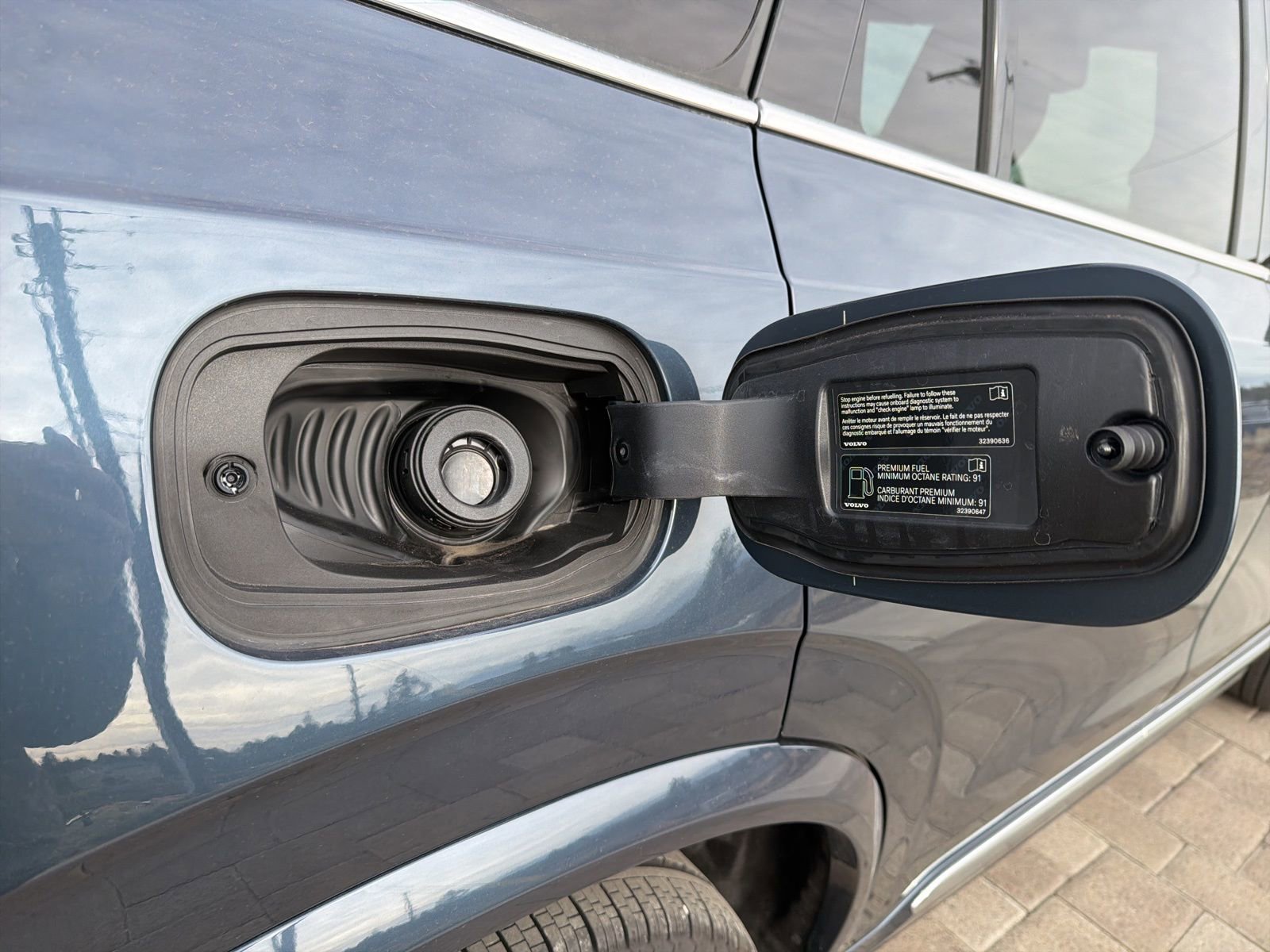 New 2026 Volvo XC90 B6 Core w/ Protection Package Premier image 11