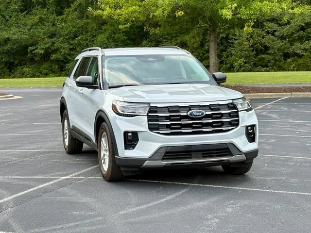 Used 2026 Ford Explorer Active w/ Active Comfort Package RWD image 11
