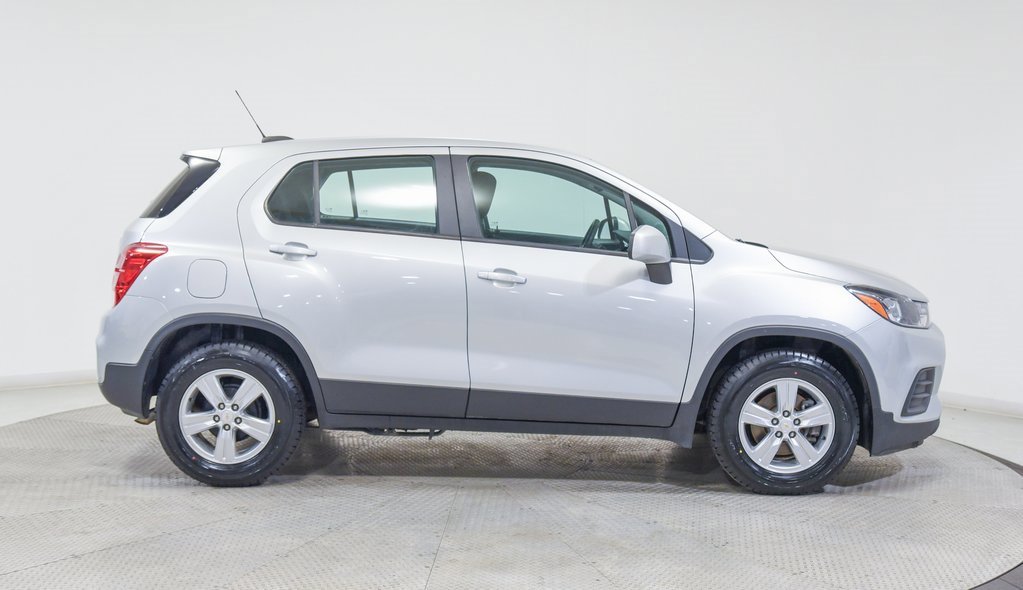 Used 2021 Chevrolet Trax LS image 12