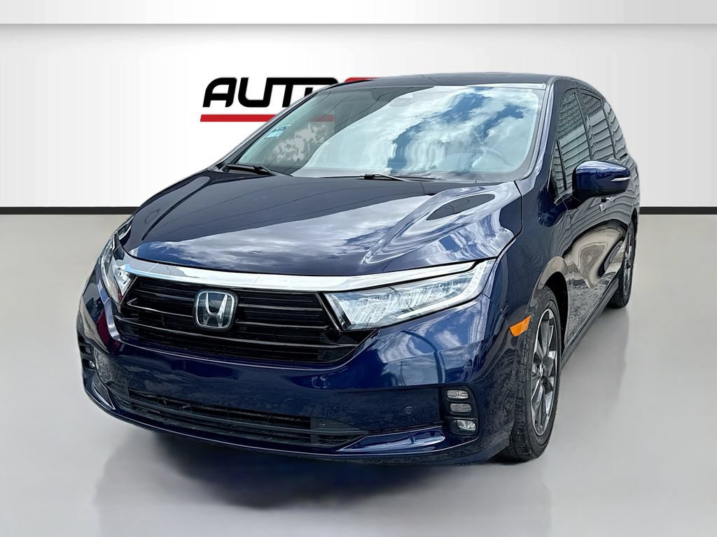 Used 2023 Honda Odyssey Elite image 3