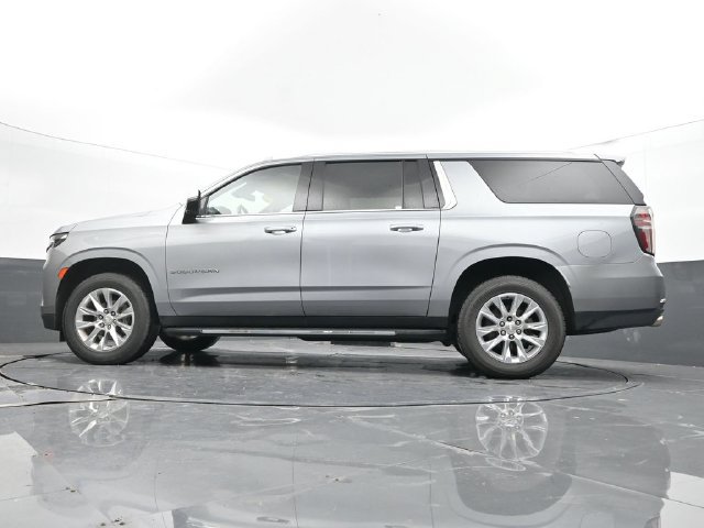 Used 2023 Chevrolet Suburban Premier AWD/4WD image 53