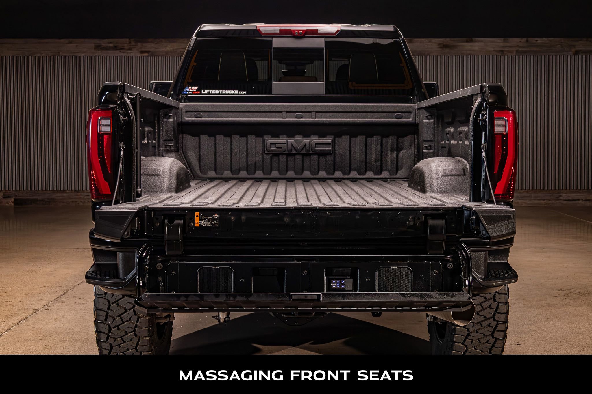 Used 2025 GMC Sierra 3500 Denali Ultimate image 9