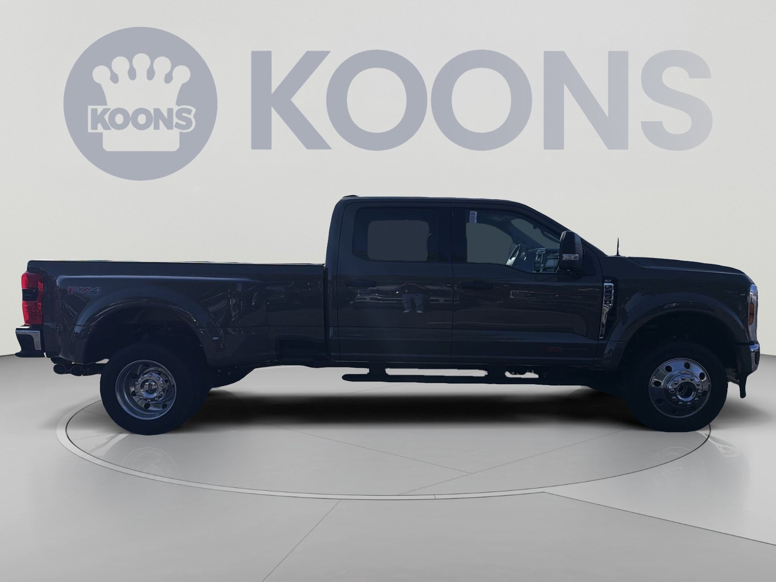 New 2027 Ford F450 XLT w/ 360-Degree Camera Package AWD/4WD image 8