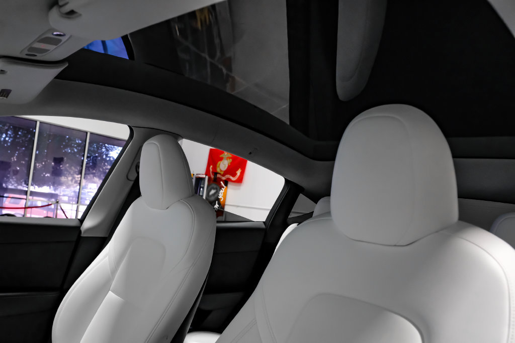Used 2023 Tesla Model Y Long Range AWD/4WD image 5
