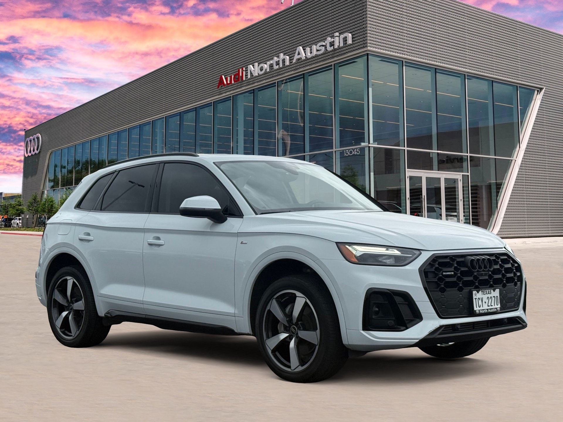 Used 2023 Audi Q5 2.0T Premium Plus w/ Premium Plus Package AWD/4WD image 5