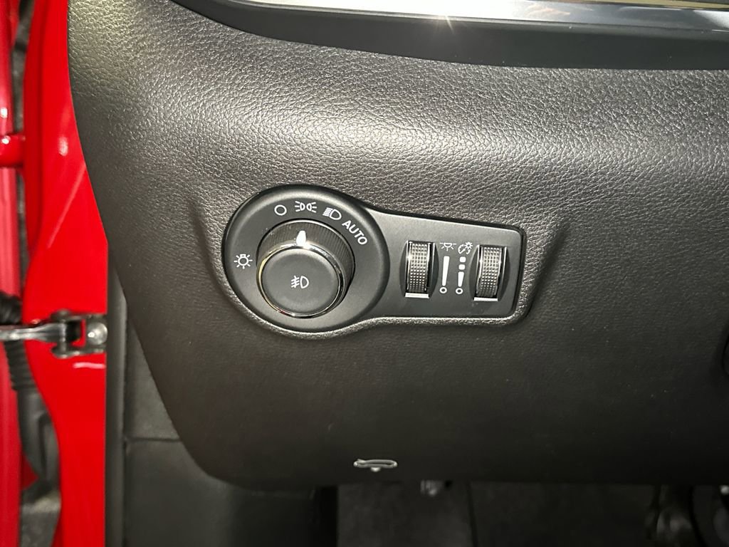 Used 2022 Jeep Compass Limited image 19