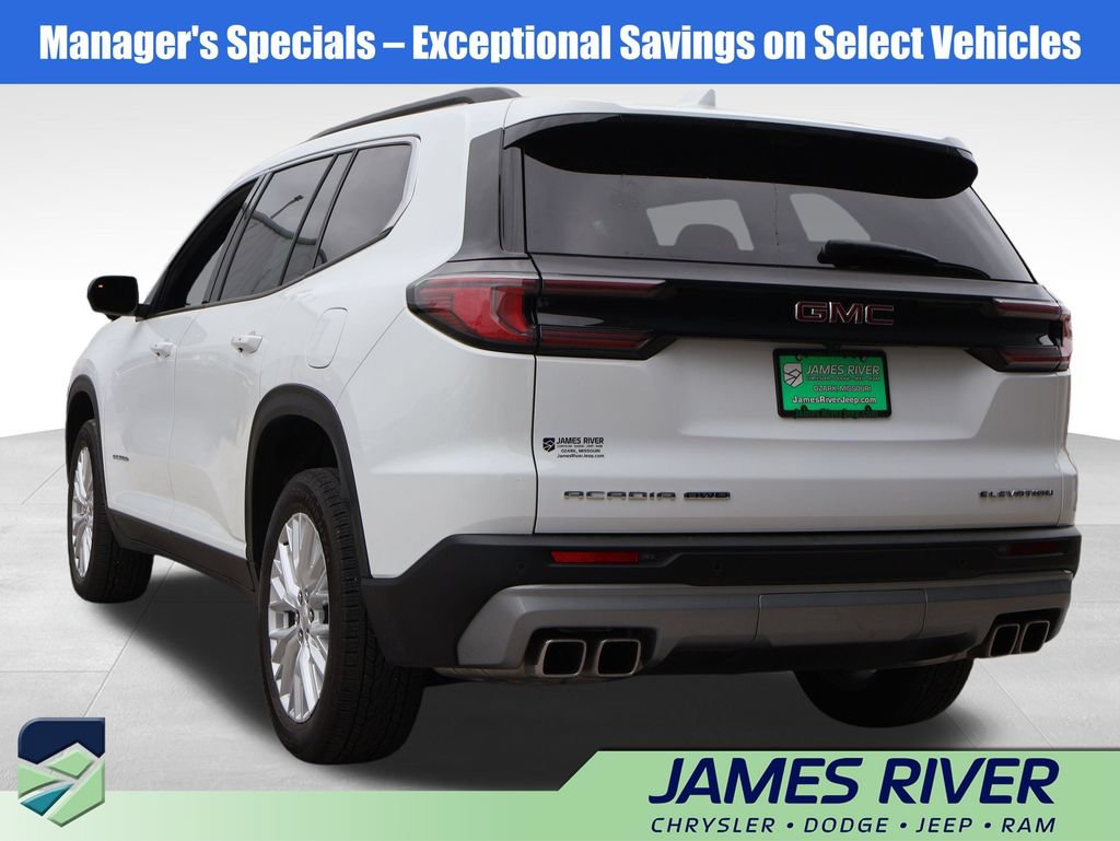 Used 2026 GMC Acadia Elevation w/ Elevation Premium Package AWD/4WD image 3