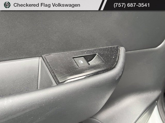 Used 2024 Nissan Rogue S AWD/4WD image 25