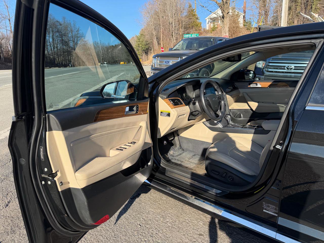 Used 2015 Hyundai Sonata Limited w/ Option Group 05 image 10