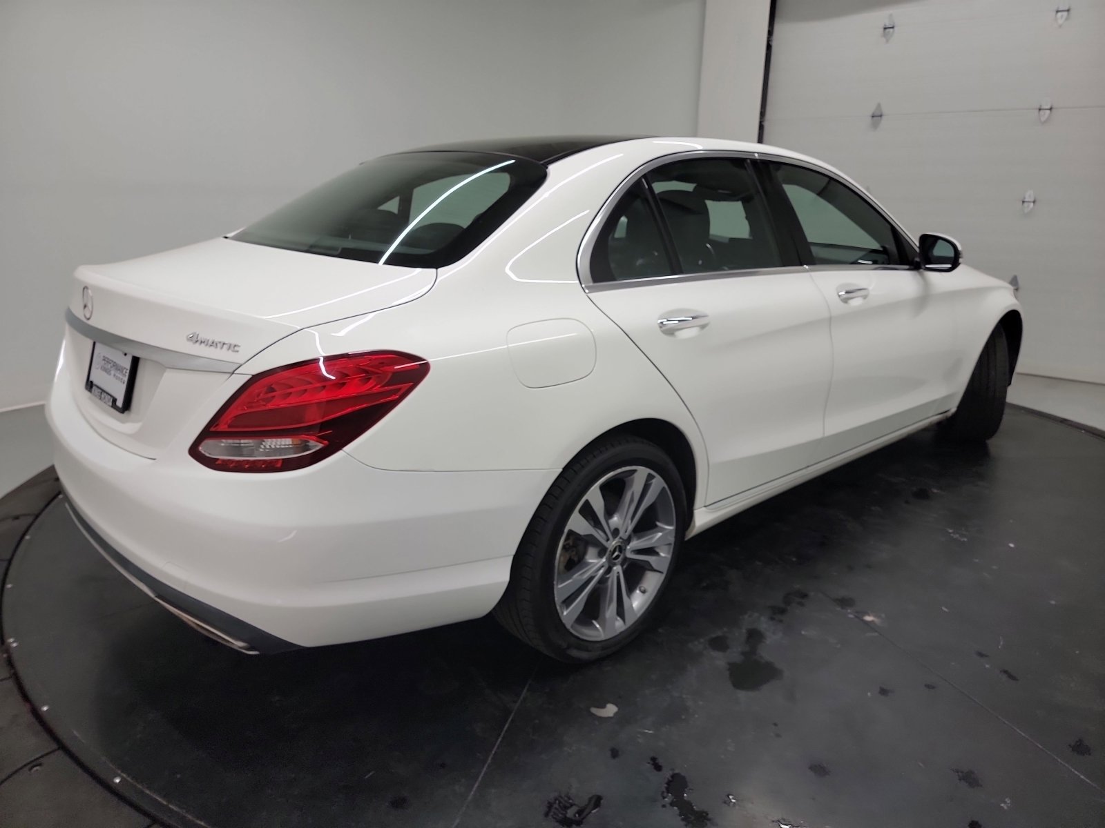 Used 2018 Mercedes-Benz C 300 4MATIC Sedan image 9