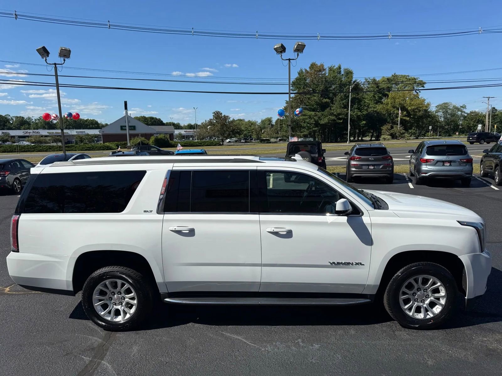 Used 2019 GMC Yukon XL SLT image 6